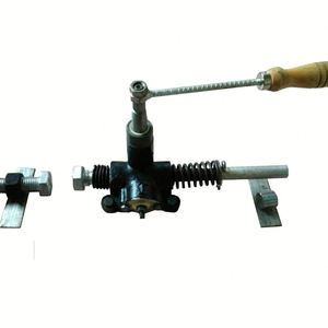 Single <b>Table</b> and Double <b>Table</b> Dry and Wet Walnut Breaking Machine Manual Walnut <b>Clamping</b> and Walnut Shell Breaking Machine - Product Image 3