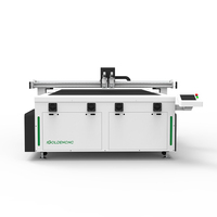 Machine voor het snijden van golfkartonnen dozen, pizzadozen en cadeaudozen met vouwmessen