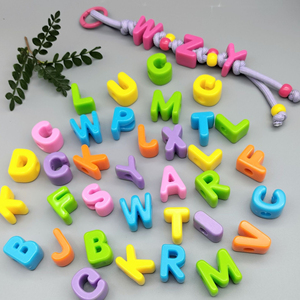 Perles lettres <span class=keywords><strong>alphabet</strong></span> en acrylique pas chères, à grand trou, plaquées or UV, grosses perles lettres, breloques pour porte-clés, vente en gros - Product Image 1