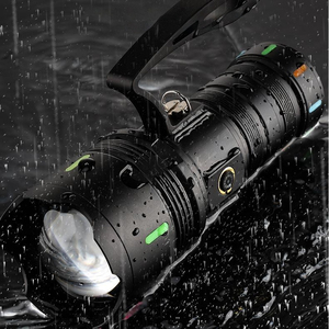 Siêu sáng <span class=keywords><strong>Led</strong></span> mạnh mẽ 30 Wát <span class=keywords><strong>Led</strong></span> 8000mAh pin hợp kim nhôm cầm tay đèn pin với màu vàng và màu đỏ đèn hậu - Product Image 4