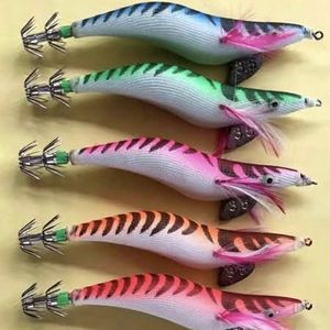 Esche Luminose per <span class=keywords><strong>Calamari</strong></span>, Ganci in Plastica per Pesca in Acqua Salata, Esche a Forma <span class=keywords><strong>di</strong></span> Gamberetto in Legno per Pesca in Mare - Product Image 1