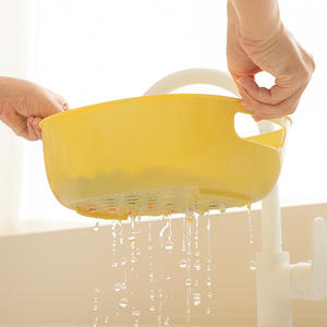 Cortador de verduras multifuncional Shark Shredder, rebanador de patatas de gran capacidad de doble propósito con cesta de drenaje para uso en la cocina - Product Image 3