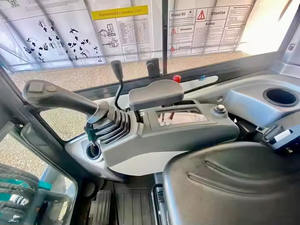 Mini-excavatrice Sunward SWE 25UF 2,7T sur chenilles avec cabine arrière et attache rapide hydraulique à vendre - Product Image 3