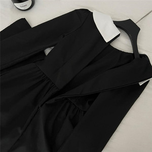 Nuovo Abito Nero Lussuoso Stile Francese con Stampa Digitale e Vita Naturale, Collezione Inizio Autunno 2025, con Ricche Note di Eleganza - Product Image 6