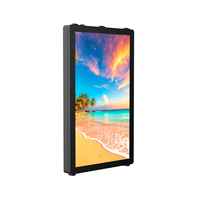 Layar Digital Luar Ruangan 2500nit Kecerahan Tinggi Berpendingin Kipas Ultra Tipis Tahan Air IP65 untuk Periklanan Bisnis