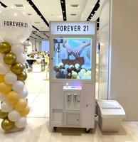 Machine à griffes commerciale blanche pour attraper les jouets, jeu d'arcade, machine à prix en peluches, machine à griffes pour événement Flash Mob