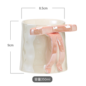 Tasses en céramique personnalisées de 12 oz avec poignées en forme de nœud, de haute qualité, en stock, compatibles lave-vaisselle, cadeau économique pour les filles - Product Image 3