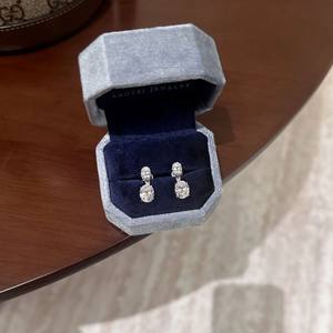 Pendientes Colgantes de Plata de Ley S925 de Alta Gama con Diseño Ovalado de Diamantes en la Parte Posterior, Estilo Versátil, Simple y Elegante para el Día a Día, con Perla como Piedra Principal - Product Image 5