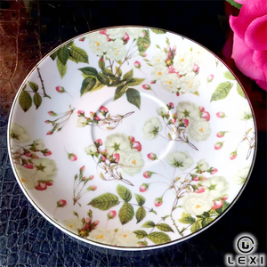 Set di Tazza e Piattino in Porcellana Bone China con Bordo Dorato, Design Elegante per Tè del Pomeriggio, Regalo di Nozze, Decorazione Casa - Product Image 3