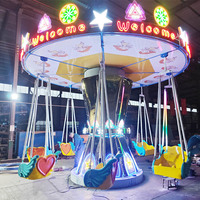 Manège à chaises volantes pour parc d'attractions, pivotant et rotatif, capacité de 16 personnes, construction en acier et fibre de verre