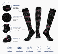 Chaussettes de compression montantes personnalisées à motif rayé noir, chaussettes athlétiques avec logo OEM, respirantes pour la course, le cyclisme et la vie quotidienne