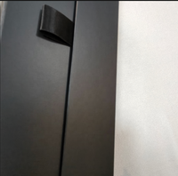 Boîte cadeau pliable et repliable en matériaux recyclés écologiques noirs avec laminage mat et fermeture magnétique