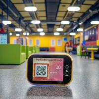 Conveniente Sistema de escáner de boletos de código QR de tarjeta RFID para patio interior para centros de entretenimiento juego de carreras de Tiro con Arco VR