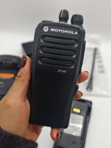 Motorola XiR P3688 <span class=keywords><strong>Radio</strong></span> Bidirectionnelle Numérique Talkie-Walkie Professionnel de Bureau - Product Image 2