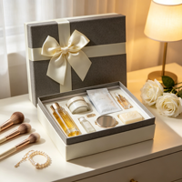 Coffret Cadeau Gris Crème avec Ruban en Satin, Pot de Sérum, Sachet de Perles, Savon, Pinceau Compact, Rose, Ensemble de Maquillage, Présentoir, Vente en Gros