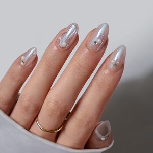 BTArtbox Faux Ongles à Presser de Luxe en Gel Souple avec Strass Chrome et Breloques, Vente en Gros, Courts, Forme Amande, 3D - Product Image 1