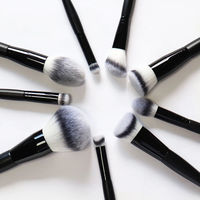 Pinceaux de maquillage YRX de haute qualité, 9 pièces, ensemble de pinceaux de maquillage de marque de luxe noir mat, ensemble de pinceaux correcteurs de luxe
