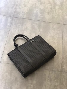 Maletín de Cuero Premium Tejido a Mano, Piel de Vacuno de Primera Calidad, para Laptop de 15 Pulgadas, Maletín Trenzado para Hombre, Proveedor Mayorista B2B - Product Image 6