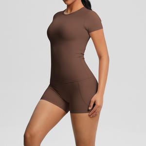 En stock femmes Yoga ensemble haut à manches courtes et short taille haute deux pièces Gym Workout Activewear - Product Image 2