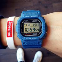 Jam Tangan Sport Digital Pria Tahan Air OEM, Jam Tangan LED Sport Bahan Karet Fitur Fashion Digital