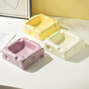 Novo Design Bonito Cerâmica <span class=keywords><strong>Pet</strong></span> Food Prato Alta Qualidade Upclay Praça Queijo Forma Antiderrapante Gato Cão Alimentador Tigela