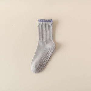 Nuevas <span class=keywords><strong>Calcetines</strong></span> Antideslizantes Profesionales 2026 para Yoga, <span class=keywords><strong>Calcetines</strong></span> de Tubo Antideslizantes para Mujer, <span class=keywords><strong>Calcetines</strong></span> Deportivos con Agarre para Baile, <span class=keywords><strong>Calcetines</strong></span> de Pilates de Invierno para Mujer - Product Image 4