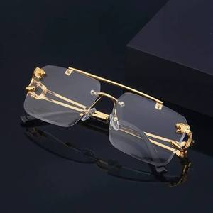 Occhiali da Sole Senza Montatura Bestseller, Forma Rettangolare con Bordi Tagliati, Unisex, Montatura Vintage con Testa di Leopardo, Doppio Ponte, Protezione UV400 - Product Image 3