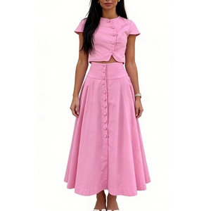 ชุดเซ็ต 2 ชิ้น เสื้อครอปติดกระดุมและกระโปรงแม็กซี่ทรงบานสำหรับผู้หญิง - แฟชั่นลำลองสำหรับฤดูร้อน - Product Image 4