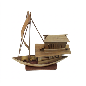 Maqueta de Barco de Vela Antigua Hecha a Mano en India, de Madera Pulida y Ecológica, para Decoración de Escritorio en Hogares y Hoteles - Product Image 1