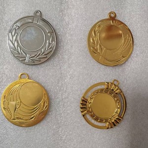 Medallas <span class=keywords><strong>de</strong></span> nuevo estilo, <span class=keywords><strong>compra</strong></span> económica, medalla en oferta con colores oro, plata y <span class=keywords><strong>bronce</strong></span>, tamaño personalizado, entrega rápida - Product Image 1