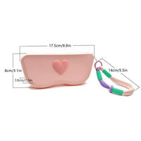 Étui à lunettes portable en silicone souple à motif cœur, étui à lunettes étanche de couleur unie avec fermeture éclair et cordon pour femmes