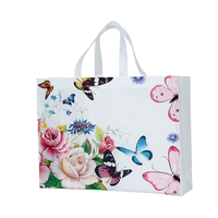 Sac de courses écologique personnalisé en tissu non tissé laminé RPET, réutilisable, motif dessin animé, design pliable, pour l'emballage d'aliments et d'épicerie