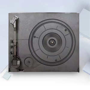 Tocadiscos Portátil Retro Multifunción con Radio FM AM para Uso en Casa y Auto, Ranura para Tarjeta USB/SD, Material de Madera - Product Image 4