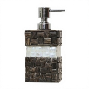 Dispensador de Jabón Líquido de Espuma Ecológico con Diseño Personalizado en Tamaño y Forma, con Madreperla y Concha Natural - Product Image 1