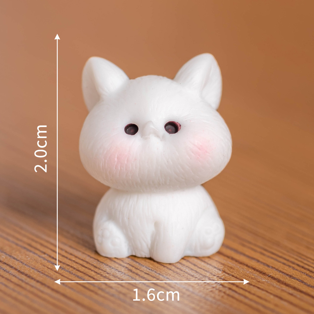 Chat blanc n &deg; 1