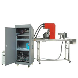 Imprimante jet d'encre couleur IPS-CUV33 pour codage <span class=keywords><strong>de</strong></span> logos, dates, boîtes, sacs, cartons – Imprimante d'étiquettes CMYK pour les produits <span class=keywords><strong>de</strong></span> première nécessité et les cosmétiques - Product Image 1