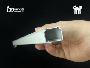 Système de rails de rideaux à ondulation en aluminium, métal, moderne et robuste, pour des performances haut de gamme. - Product Image 2