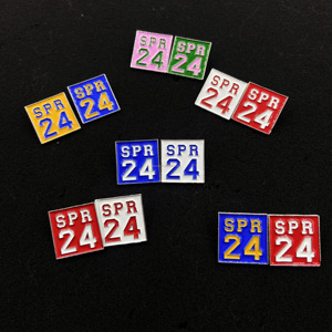 Màu Đỏ Trắng Tùy Chỉnh Hy Lạp Sorority Thư Logo Vớ Đầu Gối Cá Nhân Cotton Crew Vớ Cao Cho Bóng Đá Đa Năng Cho Mùa Thu - Product Image 5