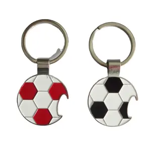 Factory Custom Groothandel Zinklegering Materiaal Metalen Ronde Voetbal Flesopener Sleutelhanger