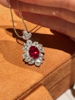 18K Weißgold Labor-gezüchteter Edelstein-Anhänger Halskette Ovaler Roter Rubin Diamant D Center Blumenschmuck für den Alltag Nur Höchste Qualität