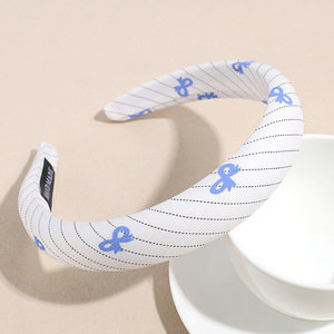 Noeud papillon en sergé rayé élégant <span class=keywords><strong>bleu</strong></span> <span class=keywords><strong>marine</strong></span> amincissant <span class=keywords><strong>bandeau</strong></span> extérieur non serrant pour les femmes avec haut crâne rehaussant - Product Image 6