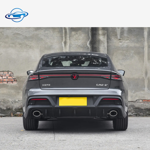 Changan UNI V Sport Usado, Coupé Compacto SUV, Bajo Kilometraje, Buen Estado, Alto <span class=keywords><strong>Valor</strong></span>, para Exportación de Autos de <span class=keywords><strong>Segunda</strong></span> <span class=keywords><strong>Mano</strong></span> - Product Image 6