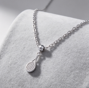 Collier pendentif raquette de badminton délicat pour femme, en acier inoxydable plaqué, mini-breloque sportive - Product Image 2