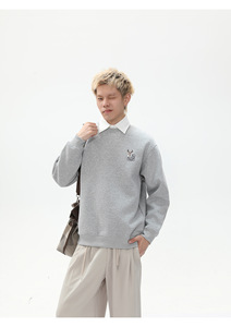 Abbigliamento Maschile |   Maglione Autunnale in Cotone Felpato con Ricamo sul Collo e Motivo a Cuore, Vestibilità Ampia, Lavaggio Enzimatico, Quattrocentoventi - Product Image 2
