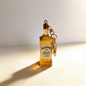 Lote de Llaveros con Botellas de Whisky y <span class=keywords><strong>Tequila</strong></span> en Miniatura, Abalorios Realistas de Licor, Regalo para Bar, Cueva del Hombre, Fiesta, Souvenir, MOQ Bajo - Product Image 6