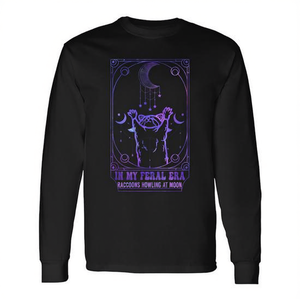 Camiseta de manga larga con estampado de tarot de raccondas que ruedan sobre la luna de In My Feral Era - Product Image 2