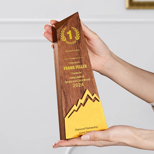 Hbl Uv प्रिंटिंग गोल्ड सिल्वर कॉपर लेजर उत्कीर्णन लकड़ी ट्रॉफी पुरस्कार के लिए पट्टिका - Product Image 4