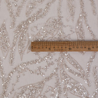 Tissu brodé de paillettes argentées pour robe de soirée, mariage, en maille de polyester avec perles et sequins inversés