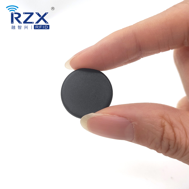 13.56Mhz PPS Material HF ISO15693 Laundry Tag 24.5mm Dia Washable RFID NFC Coin Tag for Laundry Management