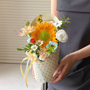 Polka Dot <strong>Flower</strong> Carry <strong>Box</strong> <strong>Round</strong> Bottom Handle Gift <strong>Box</strong> Bouquet Container Florist Wholesale - Product Image 3